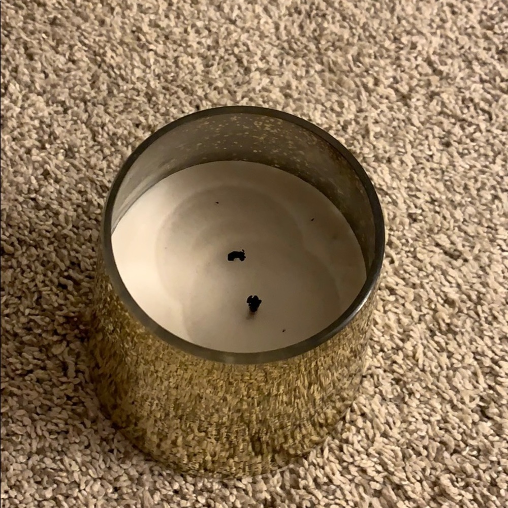 Scented candle